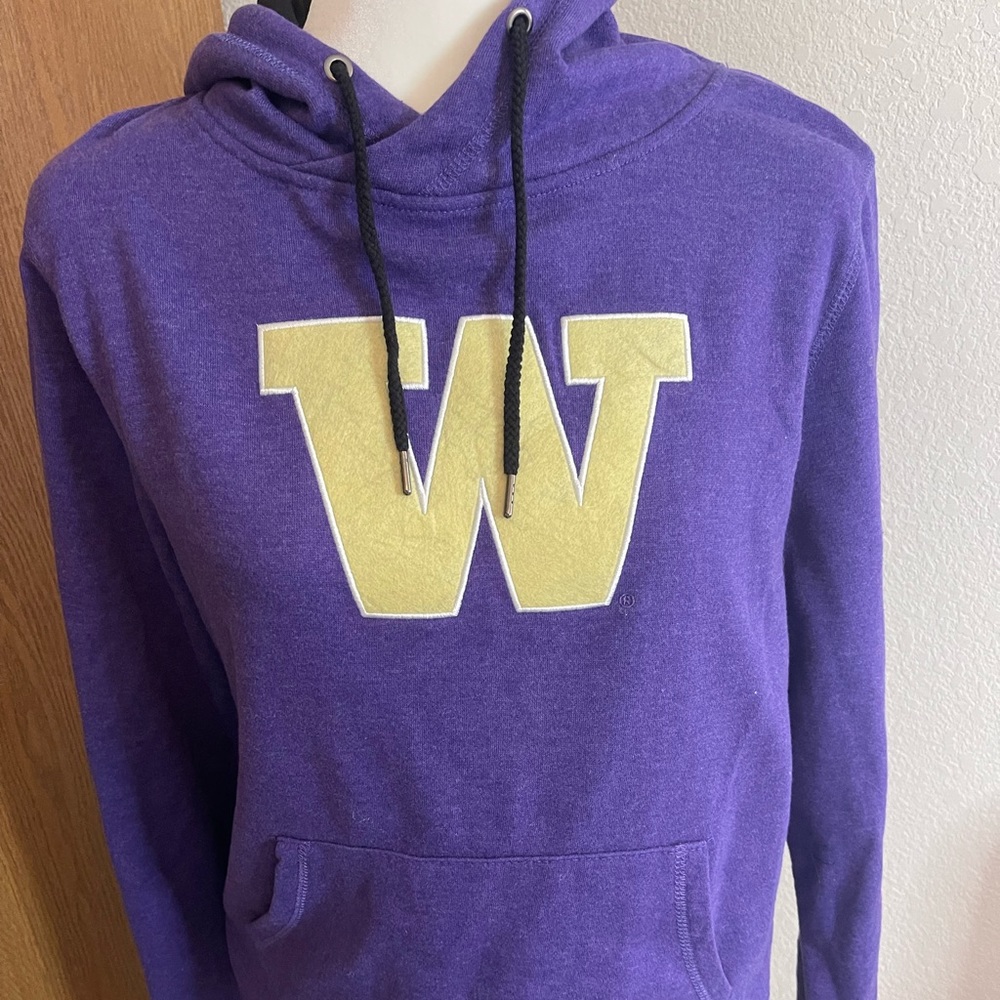 Washington Huskies hoodie